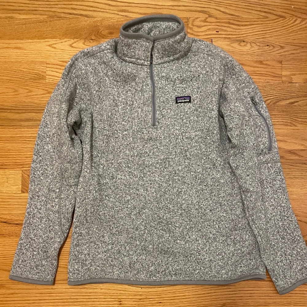 Womens medium grey Patagonia Better Sweater quarter zip!